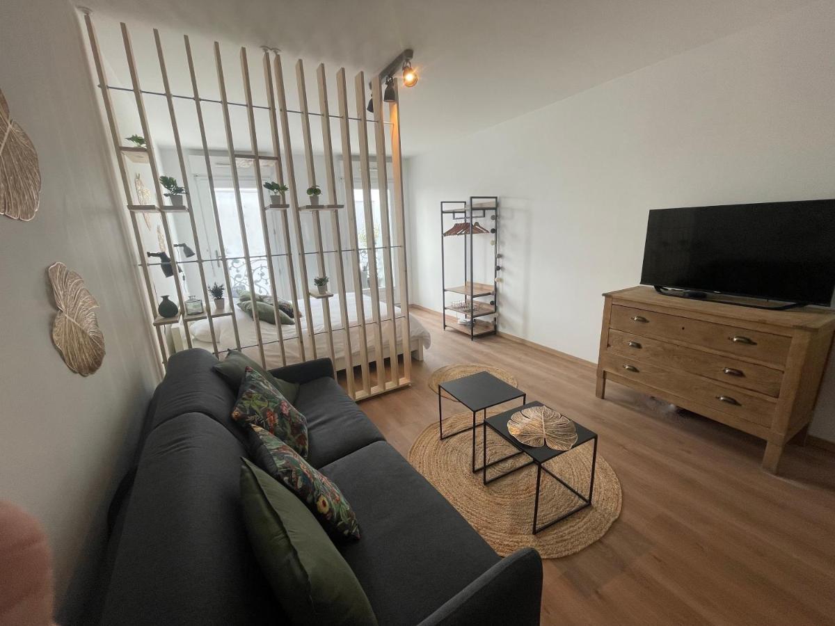 Alp Chartres - Grand Studio Avec Terrasse Et Parking Ngoại thất bức ảnh