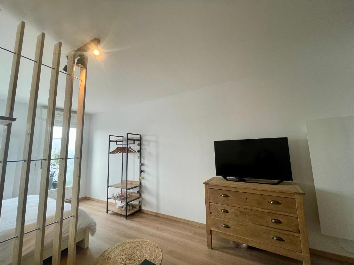 Alp Chartres - Grand Studio Avec Terrasse Et Parking Ngoại thất bức ảnh